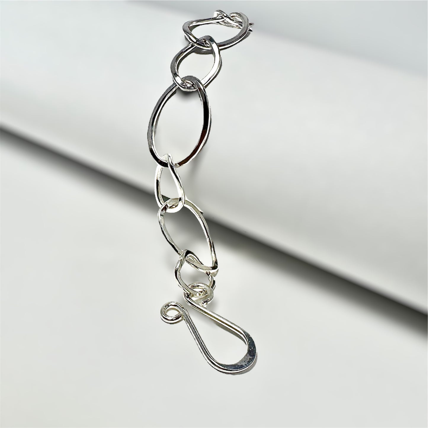 Hammered Oval Chain Bracelet