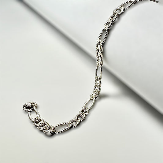 Textured Figaro Chain Bracelet