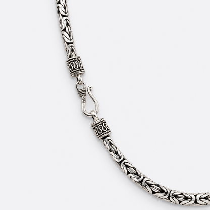 VILOS Byzantine chain necklace hook clasp detail