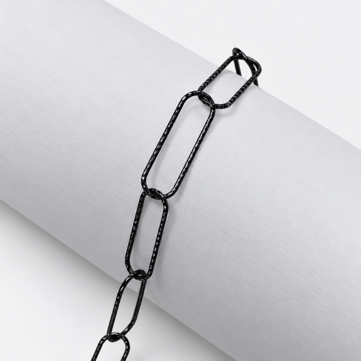 VILOS black textured paperclip bracelet on display
