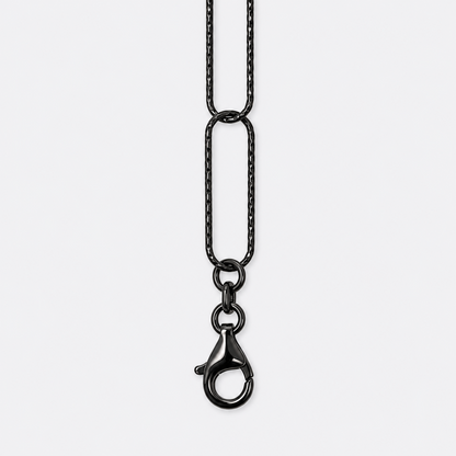 VILOS black paperclip bracelet clasp detail