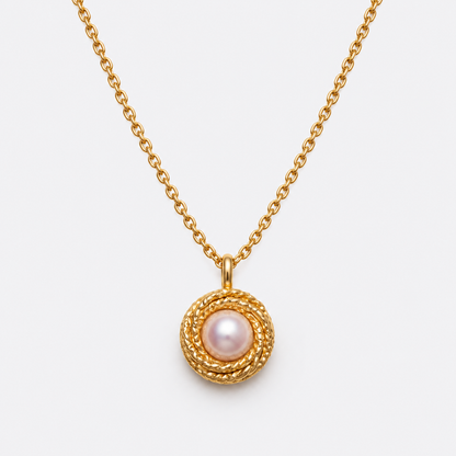 Solitaire Pearl Necklace