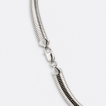 VILOS omega collar necklace lobster clasp detail