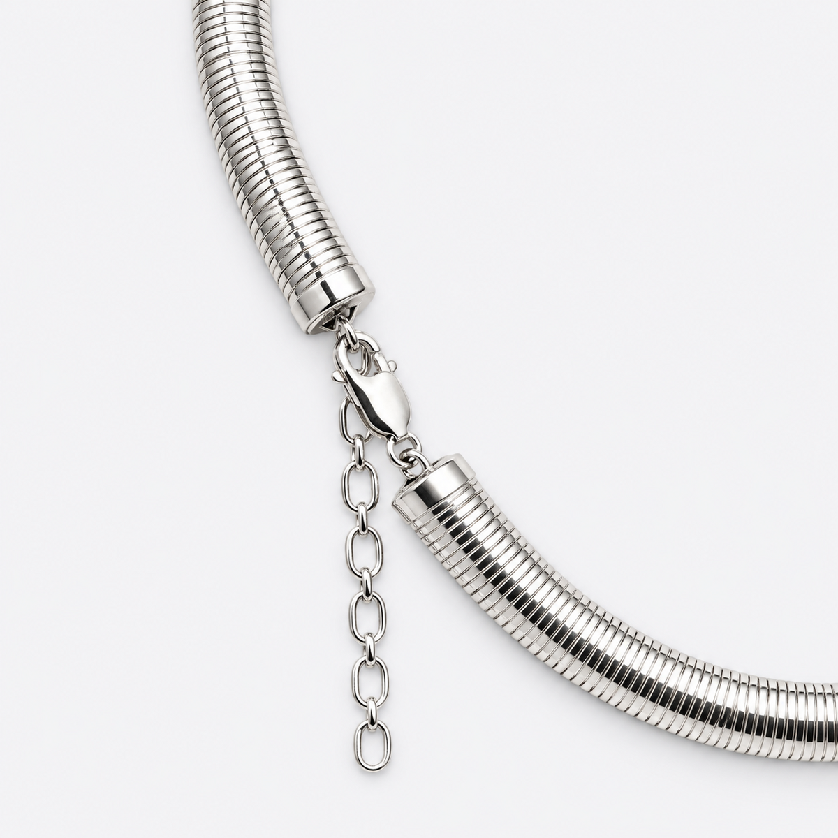 VILOS necklace clasp and adjustable extension detail