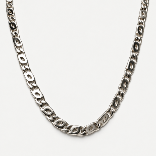 Interlocking Oval Necklace link detail