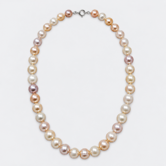 Pastel pearl necklace full view
