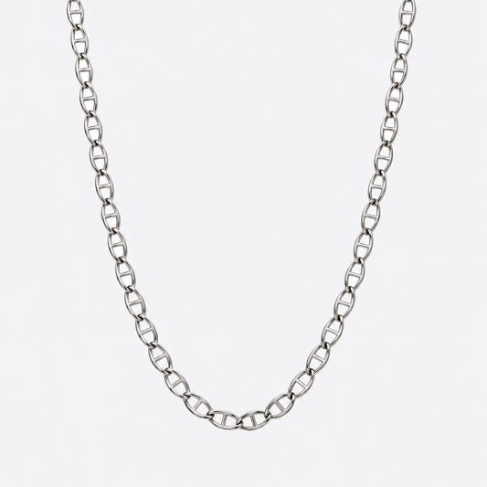 Signature Mariner Link Necklace full-length view