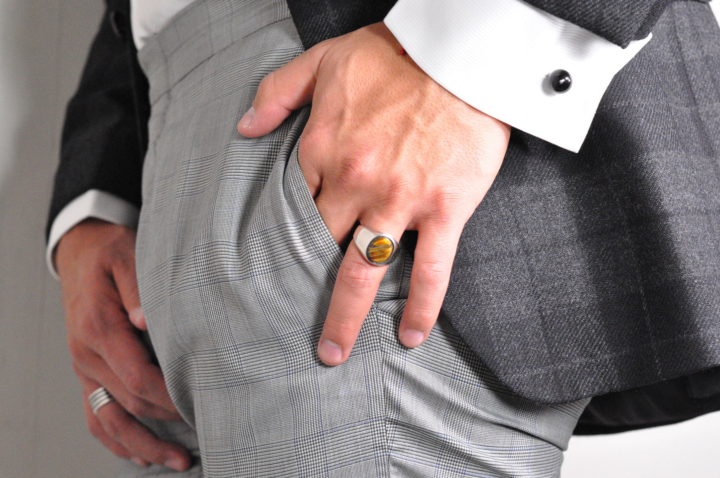 Round Onyx Cufflinks