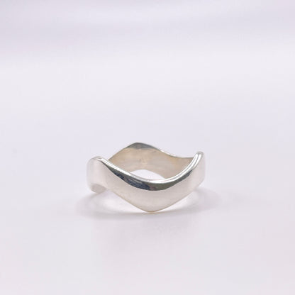 Ups & Downs Ring